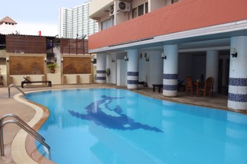 1 Bedroom Condo in Golden Pattaya Condominium Na Kluea C012492