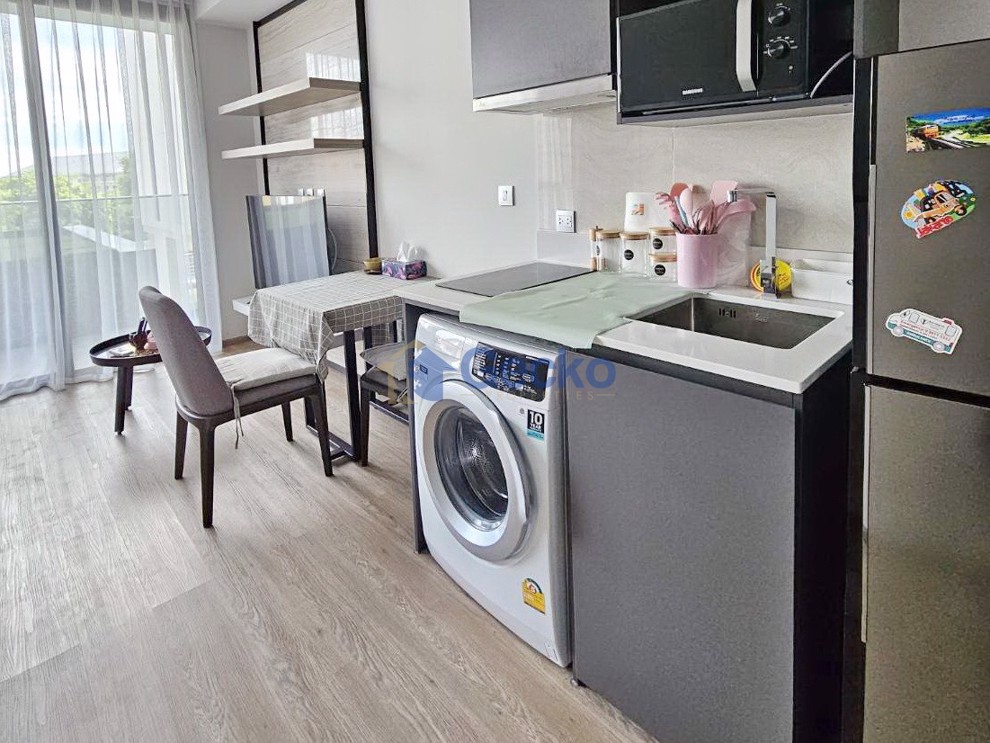 Studio Condo in Andromeda  Pratumnak C012494 (Photo 2)