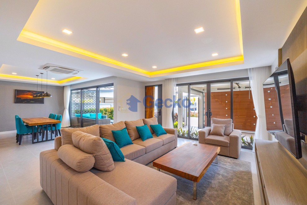 3 Bedrooms House in Zensiri Midtown Villas  Central Pattaya H012497 (Photo 3)