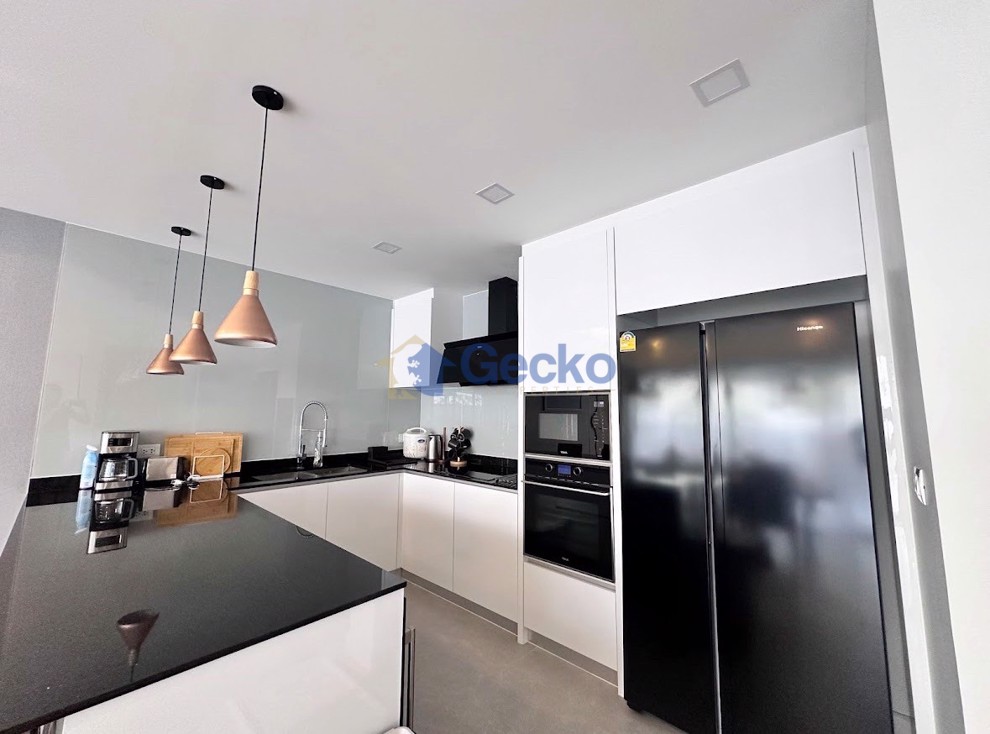 4 Bedrooms House in Zensiri Midtown Villas  Central Pattaya H012498 (Photo 2)