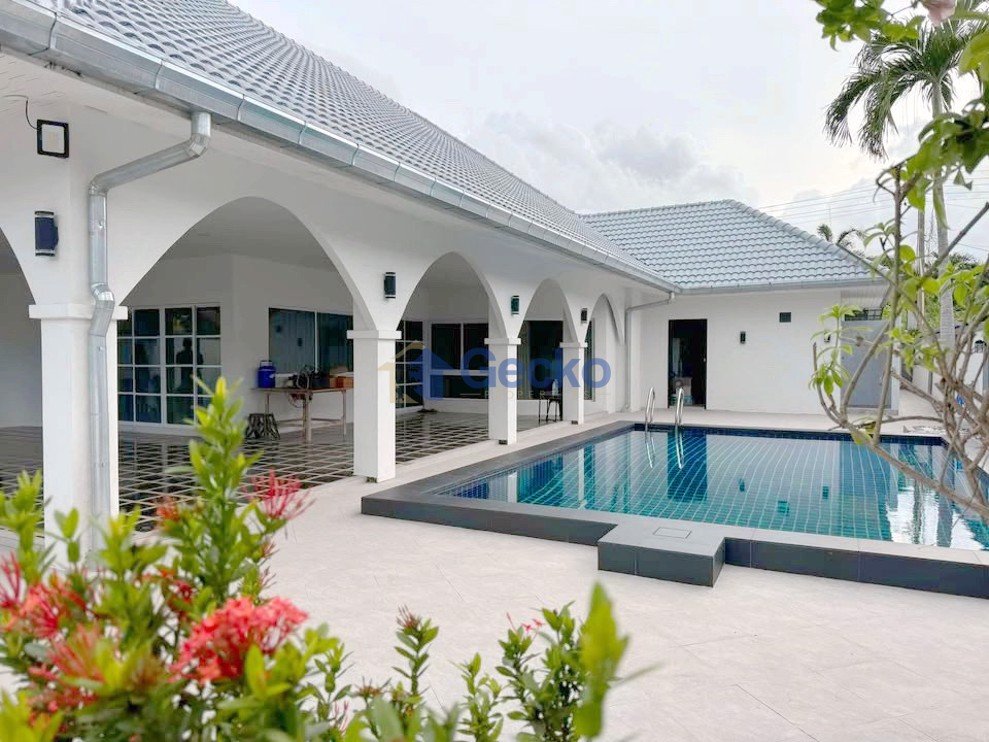 3 Bedrooms House in Pattaya Land & House  East Pattaya H012531 (Photo 2)