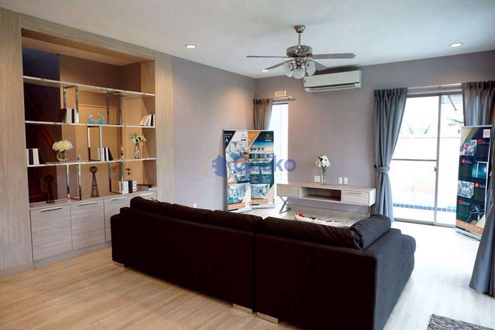 4 Bedrooms House in Grand Regent Pattaya   East Pattaya H012554 (Photo 3)