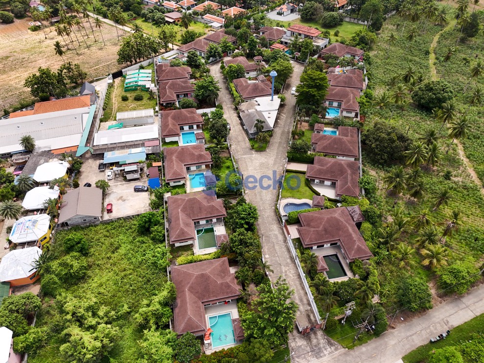 Unique Villas (Cover Photo)