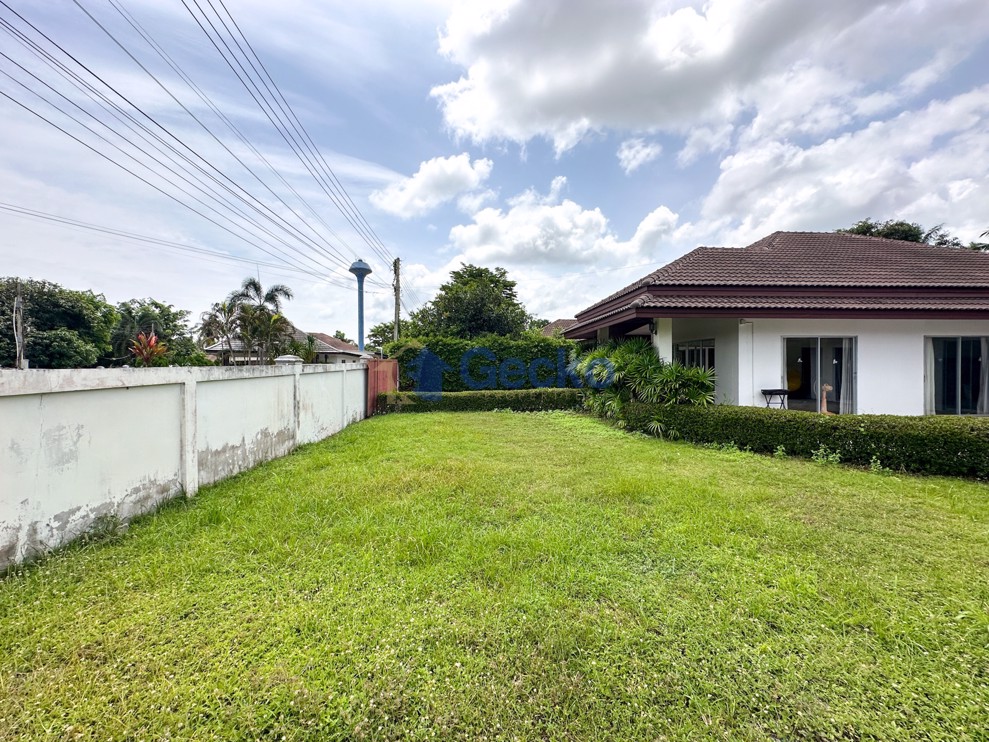 3 Bedrooms House in Unique Villas  Na Jomtien H012558 (Photo 3)