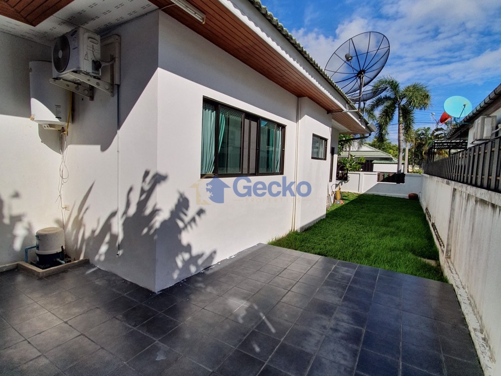 4 Bedrooms House in Siam Place  East Pattaya H012561 (Photo 4)