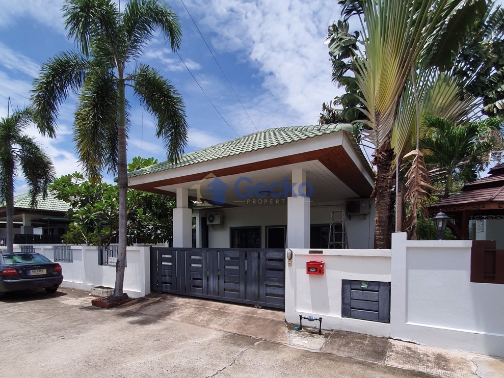 4 Bedrooms House in Siam Place  East Pattaya H012561 (Cover Photo)