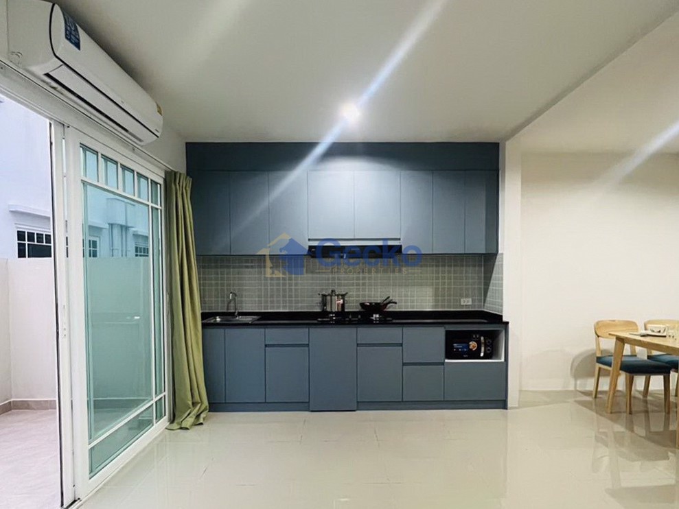 3 Bedrooms House in Bristol Park Pattaya  Huay Yai H012575 (Photo 1)