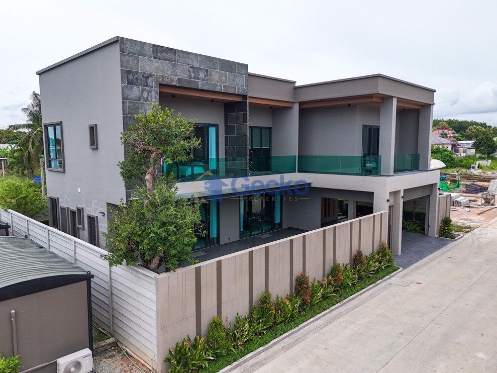 5 Bedrooms House in Arrowanyx  Huay Yai H010807 (Photo 2)