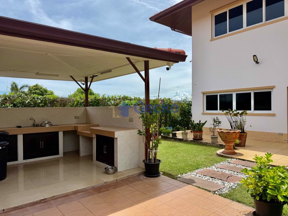 4 Bedrooms House  Bang Saray H012595 (Photo 4)
