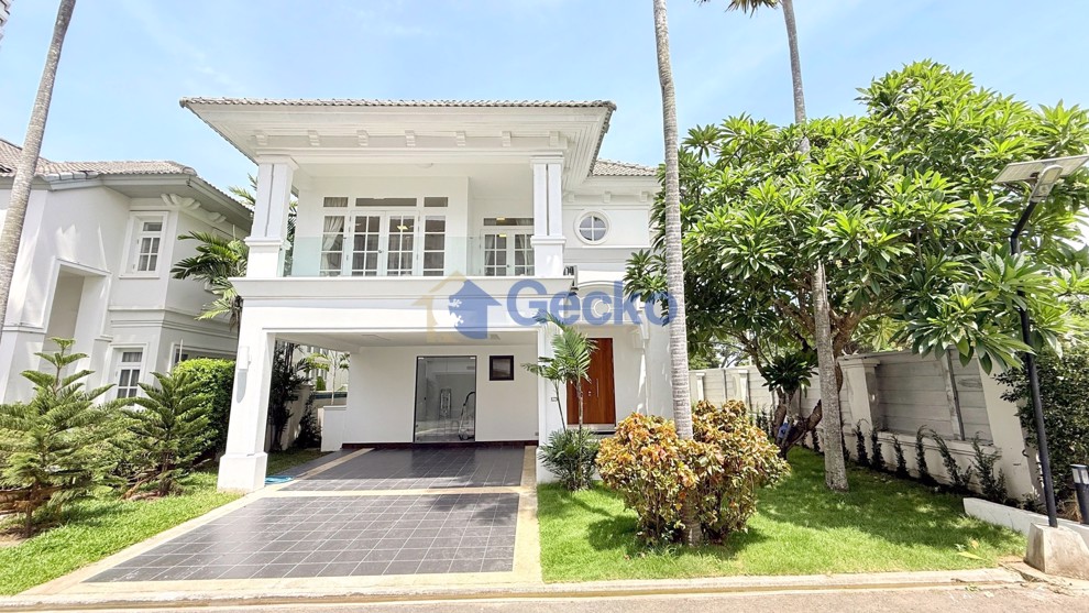 3 Bedrooms House in Baan Dhevaran  Na Jomtien H012596 (Cover Photo)