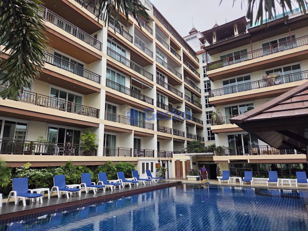 Studio Condo in Jomtien Beach Penthouse Jomtien C012599 (Cover Photo)