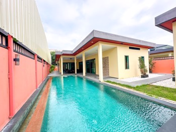 5 Bedrooms House  East Pattaya H012605
