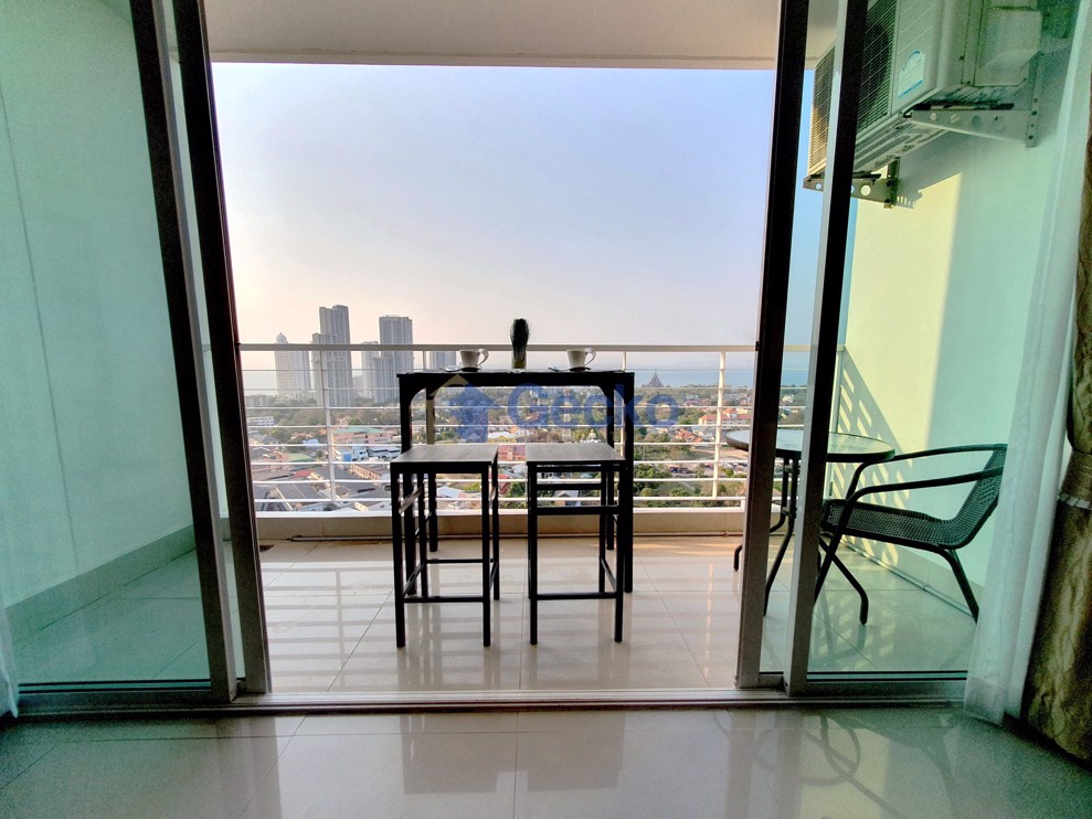 1 Bedroom Condo in AD Condo Hyatt Wongamat C009097 (Photo 1)
