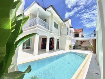 5 Bedrooms House in Country Club Villa  East Pattaya H012612