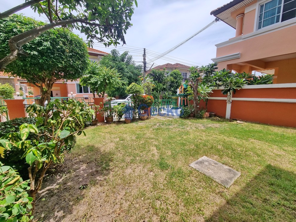 3 Bedrooms House in Central Park 3  Central Pattaya H012615 (Photo 2)
