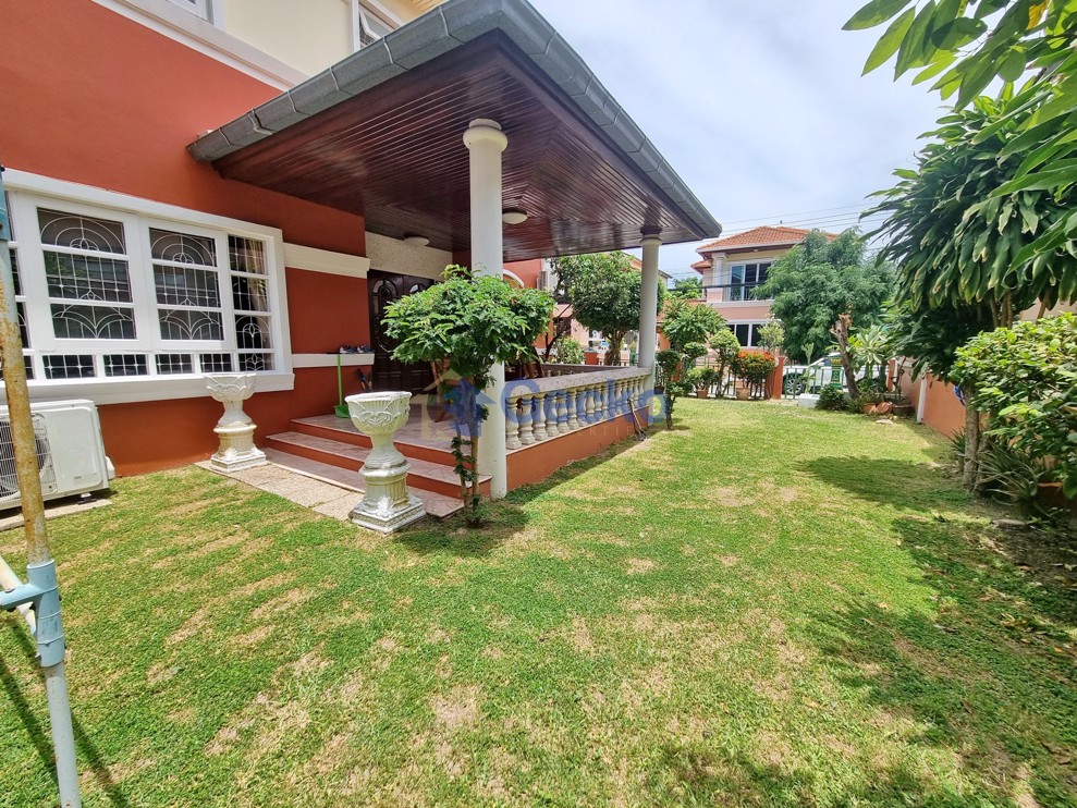 3 Bedrooms House in Central Park 3  Central Pattaya H012615 (Photo 4)