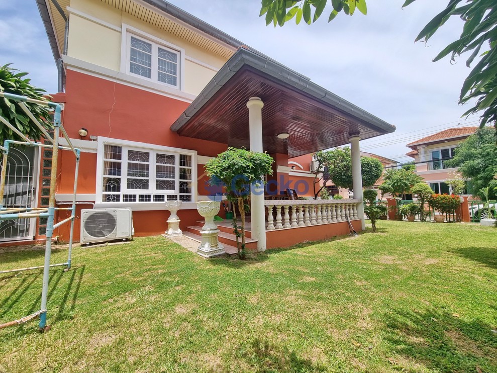 3 Bedrooms House in Central Park 3  Central Pattaya H012615 (Photo 1)