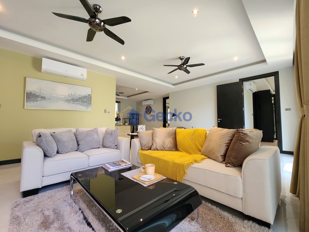 4 Bedrooms House in Whispering Palms  East Pattaya H012624 (Photo 4)