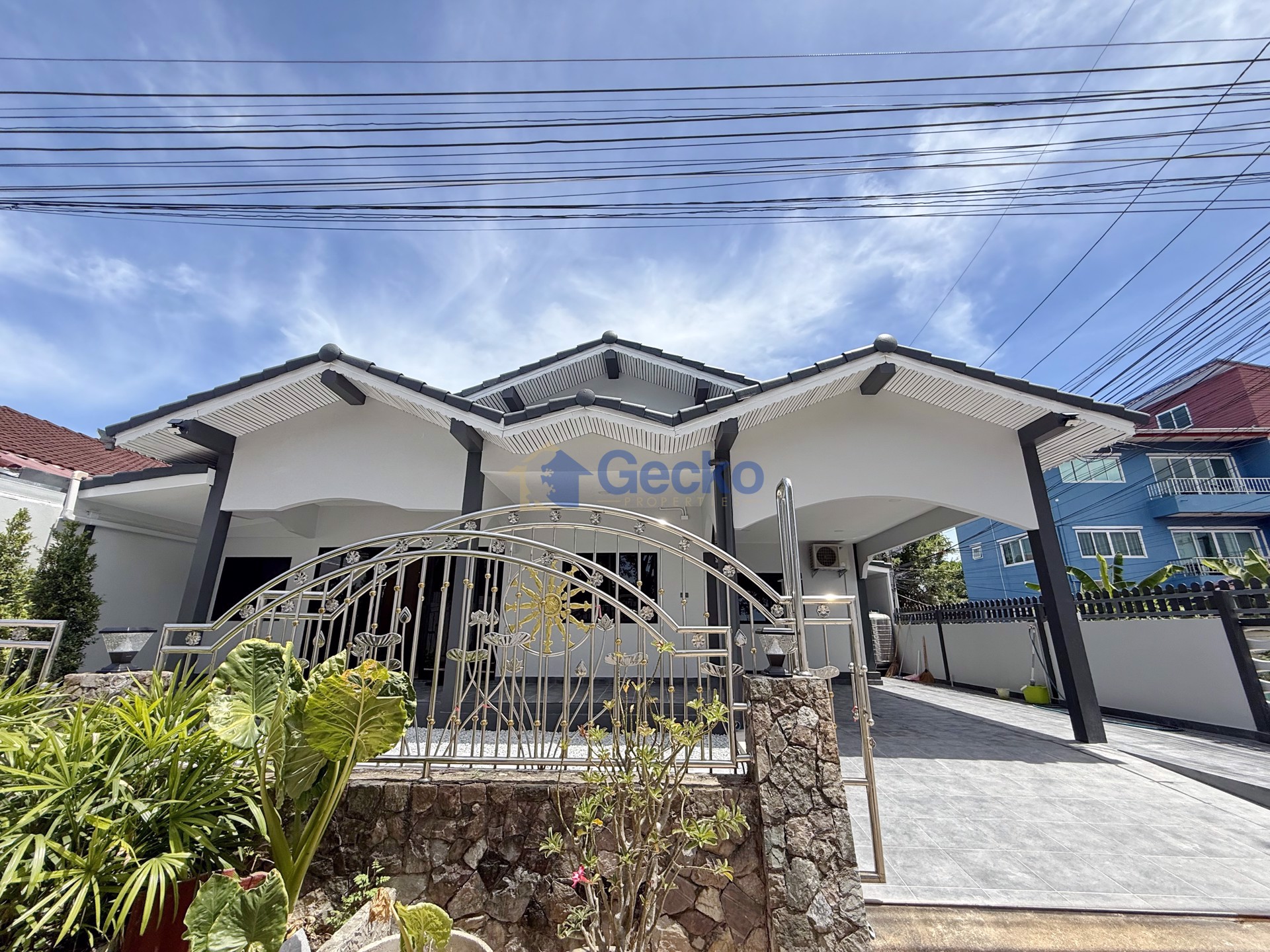 2 Bedrooms House  East Pattaya H012633
