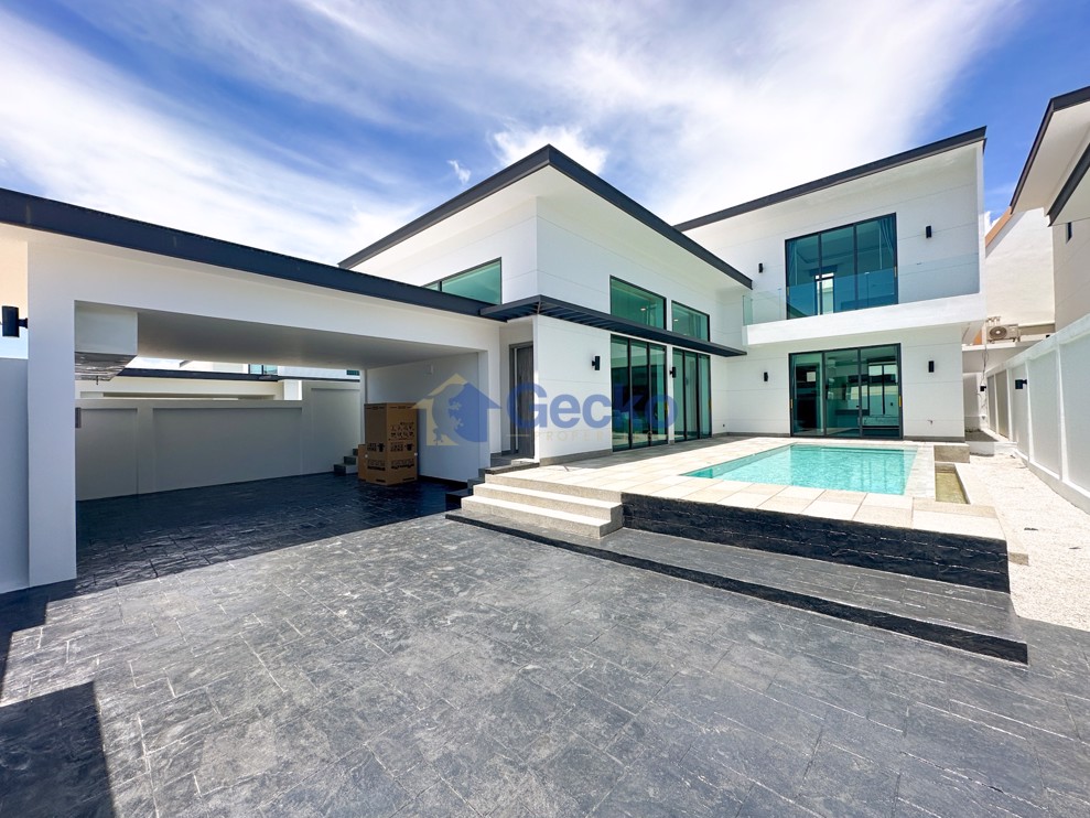 3 Bedrooms House in Layan Residence  East Pattaya H012648 (Photo 3)