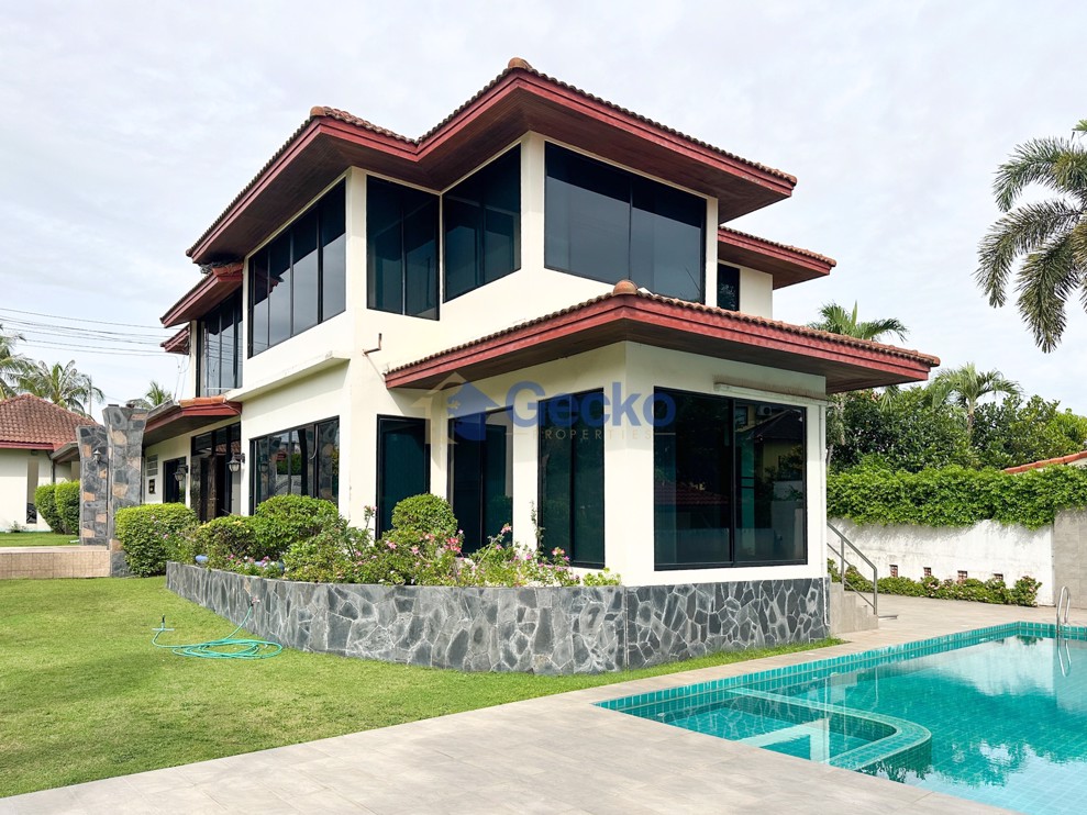 3 Bedrooms House in Paradise Villa 1  East Pattaya H012666 (Photo 1)