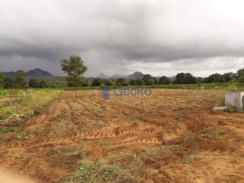 Land available in Huay Yai L012674 (Photo 4)