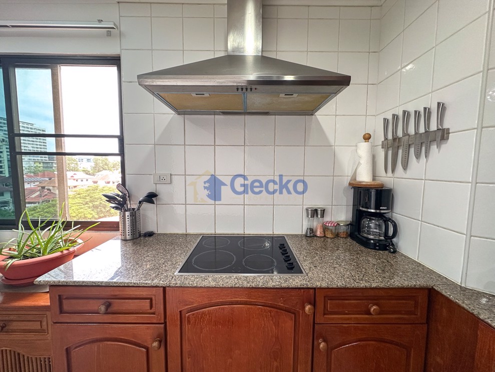 2 Bedrooms Condo in View Talay 2 Jomtien C012695 (Photo 3)