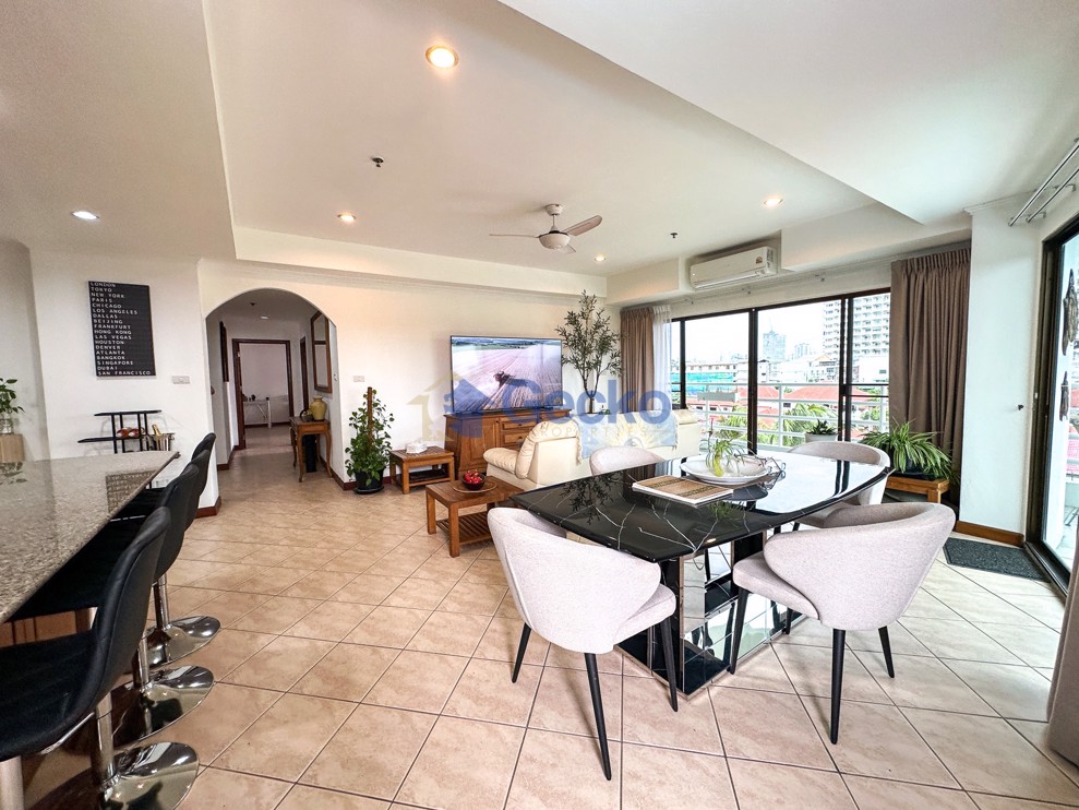 2 Bedrooms Condo in View Talay 2 Jomtien C012695 (Photo 4)