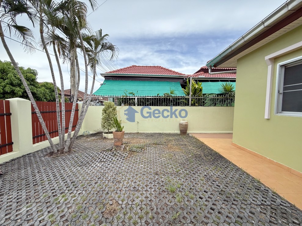2 Bedrooms House in Pattaya Tropical  East Pattaya H012714 (Photo 2)
