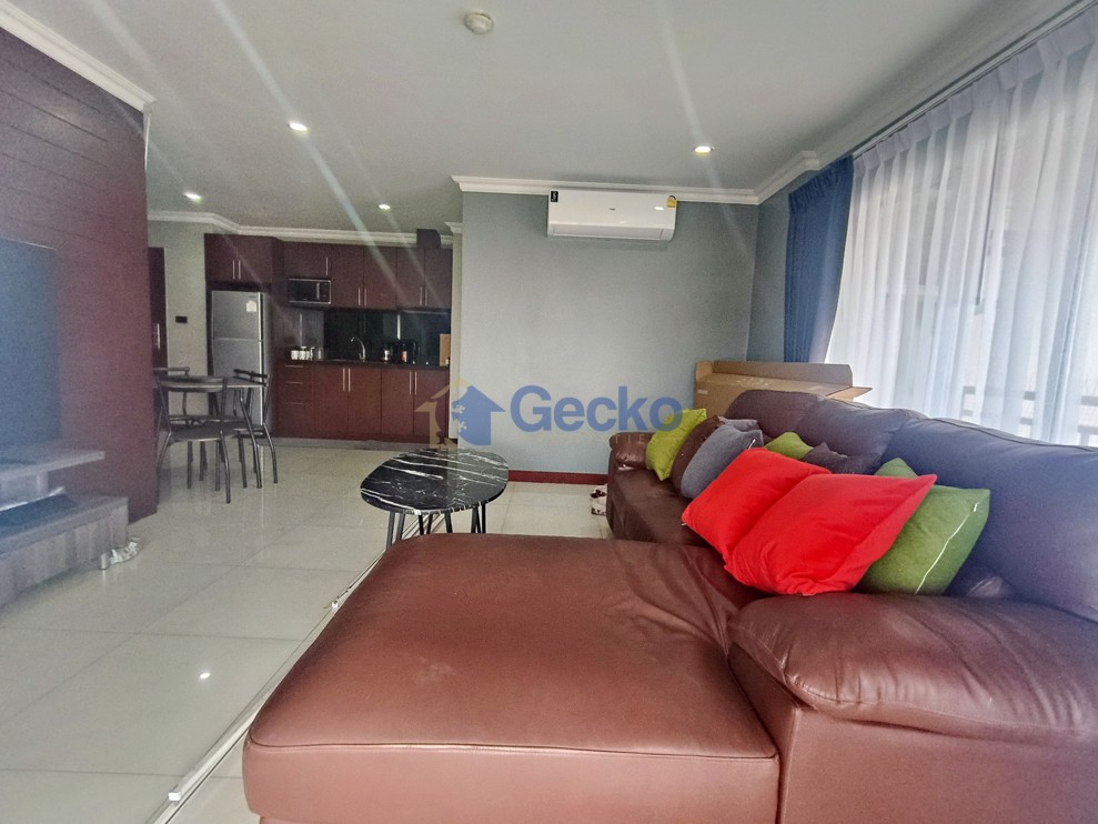 2 Bedrooms Condo in Euro Condo Central Pattaya C010285 (Photo 2)