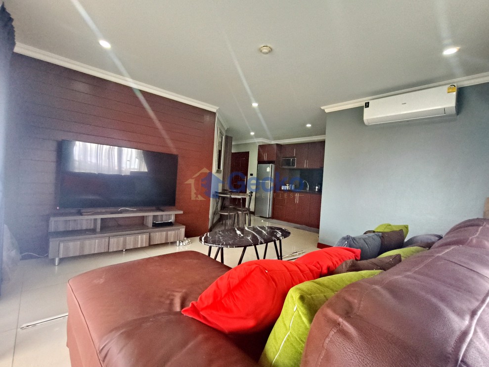 2 Bedrooms Condo in Euro Condo Central Pattaya C010285 (Photo 3)