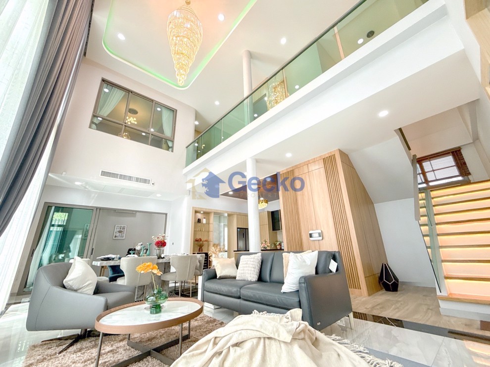 5 Bedrooms House in 98 Lake Ville Mabprachan  East Pattaya H010959 (Photo 3)
