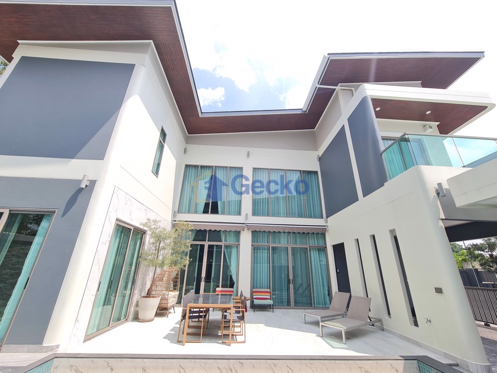 5 Bedrooms House in 98 Lake Ville Mabprachan  East Pattaya H010959 (Photo 2)