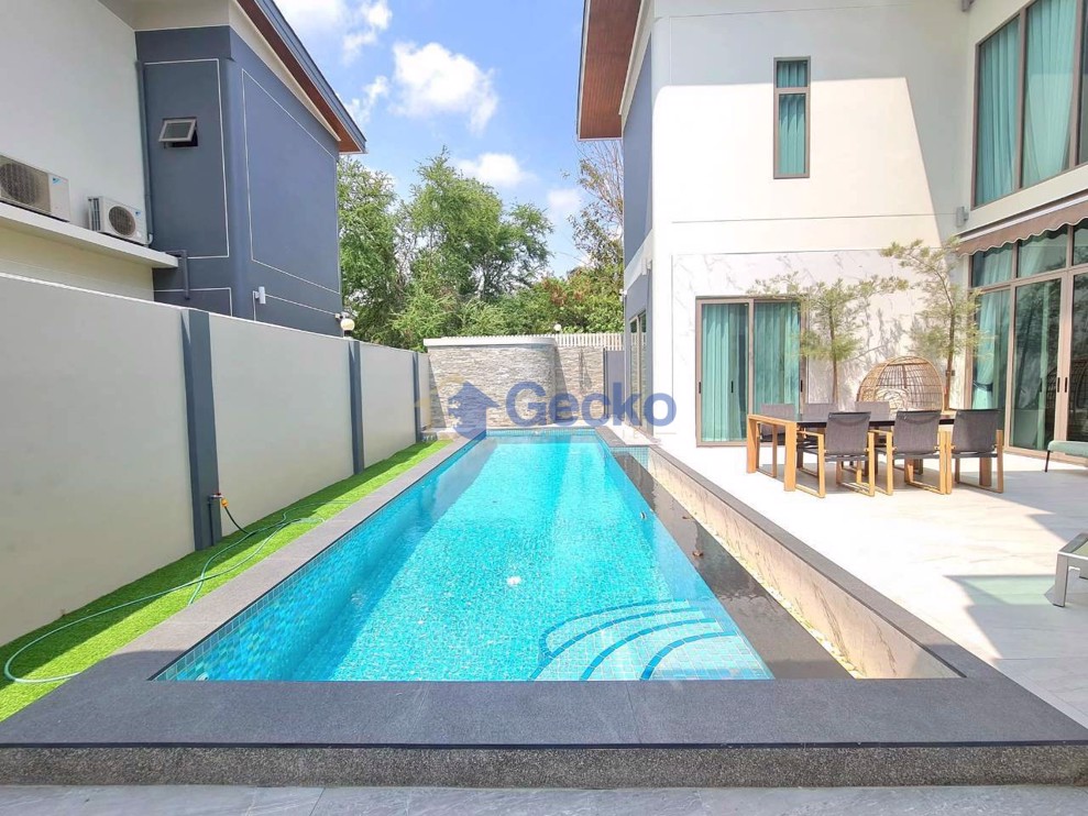 5 Bedrooms House in 98 Lake Ville Mabprachan  East Pattaya H010959 (Photo 3)