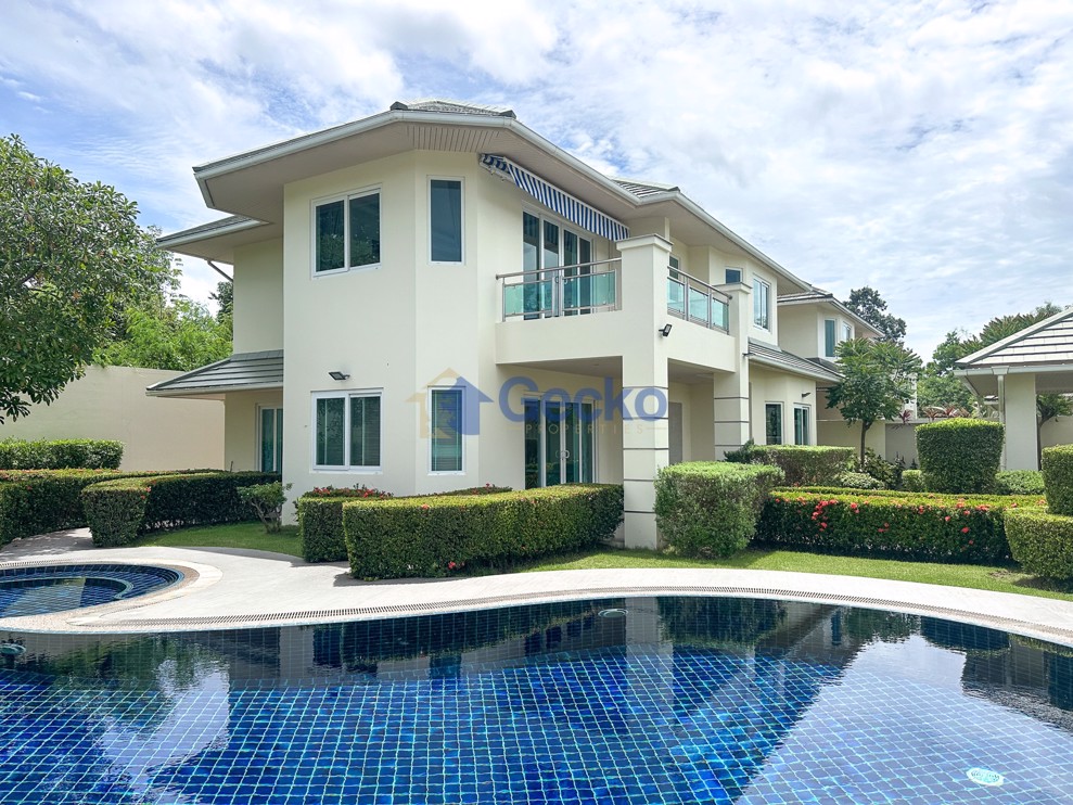 5 Bedrooms House in Green Field Villa 5  East Pattaya H002228 (Cover Photo)