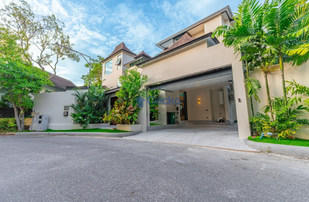 6 Bedrooms House in Nagawari  Na Jomtien H012766 (Photo 4)