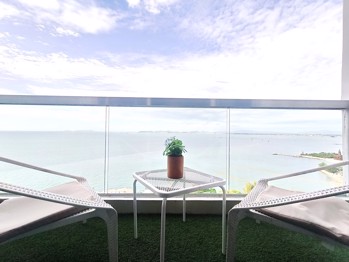 Studio Condo in The Palm Wongamat Beach Wongamat C012814