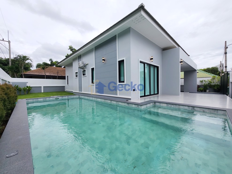 3 Bedrooms House in Phonthep Garden Ville 6  East Pattaya H012816 (Cover Photo)