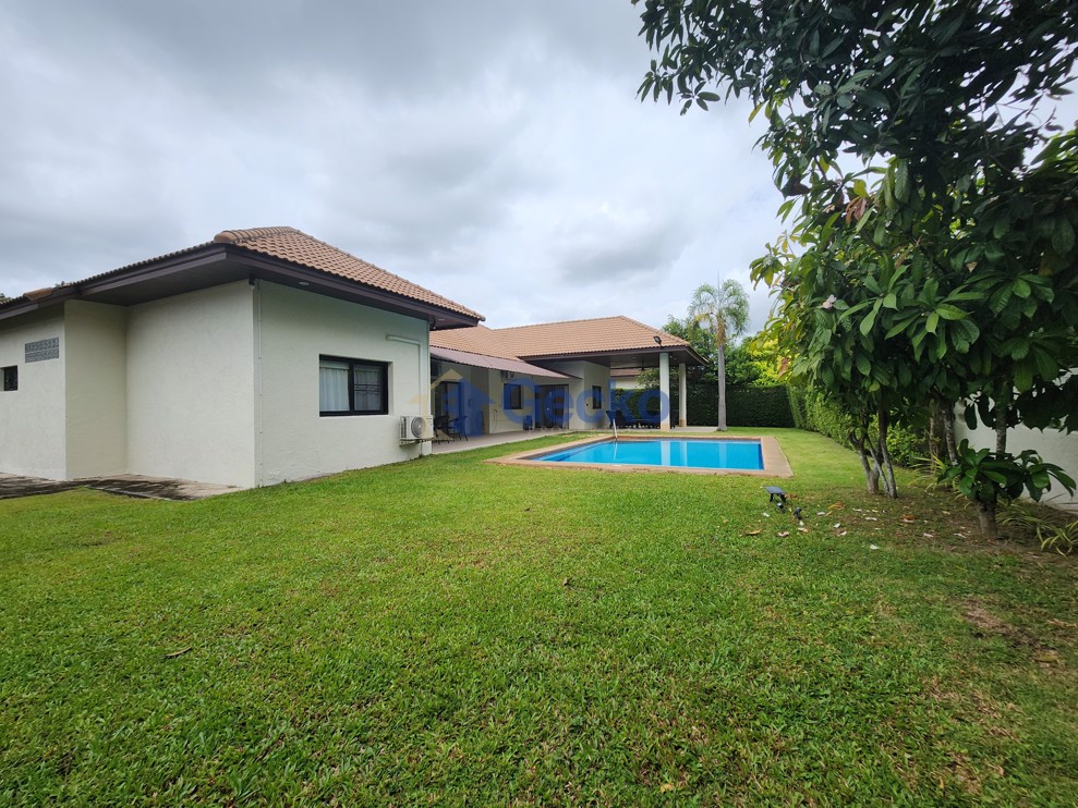 5 Bedrooms House in Laurel Park  East Pattaya H012240 (Photo 3)