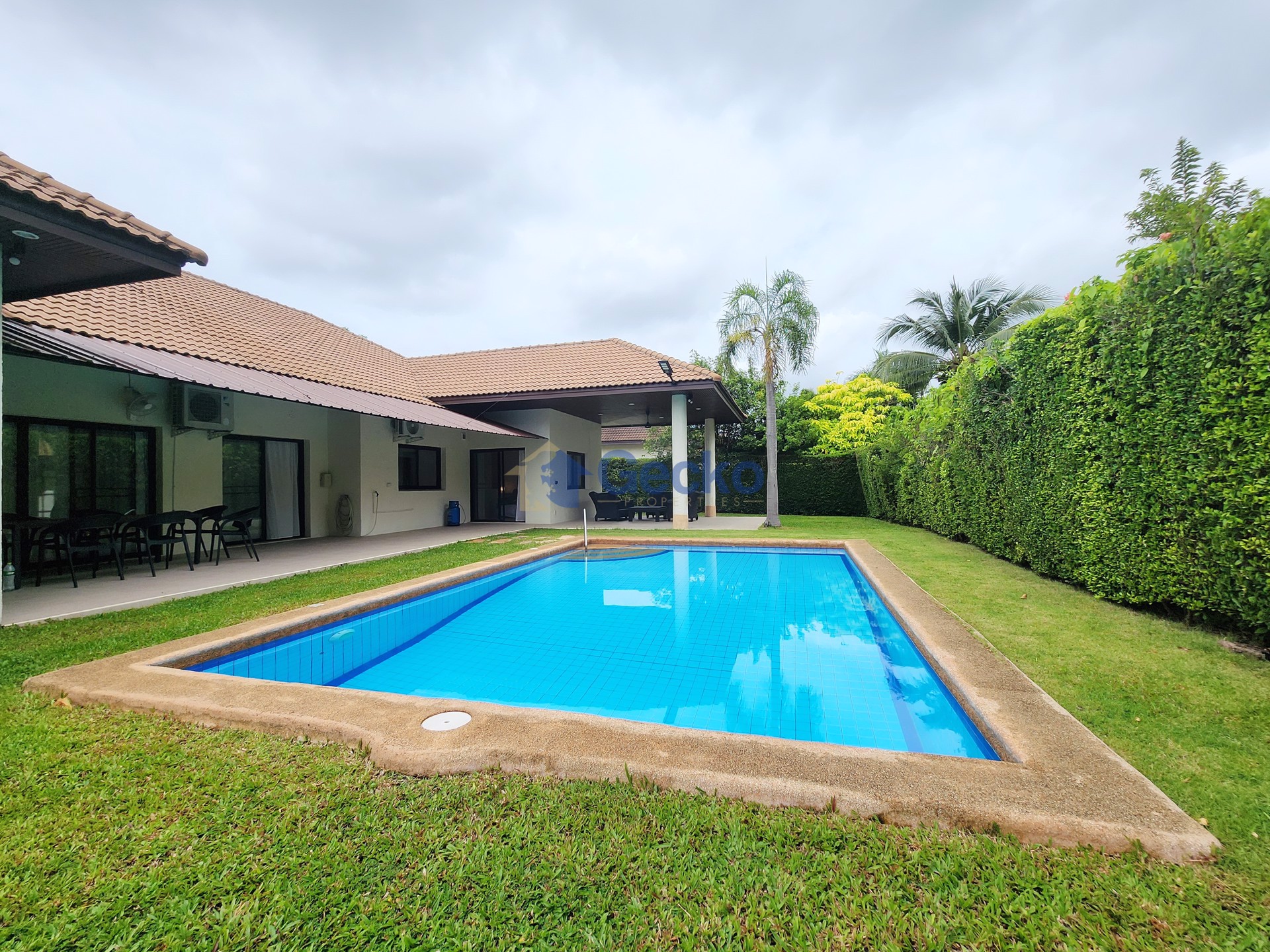 5 Bedrooms House in Laurel Park  East Pattaya H012240