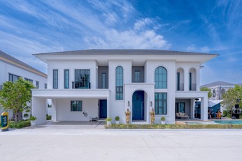 4 Bedrooms House in The Palm Grandio's  East Pattaya H011861