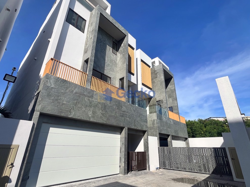 4 Bedrooms House in Tree Villa   Na Jomtien H012849 (Photo 2)