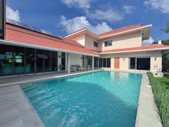 5 Bedrooms House  East Pattaya H012868