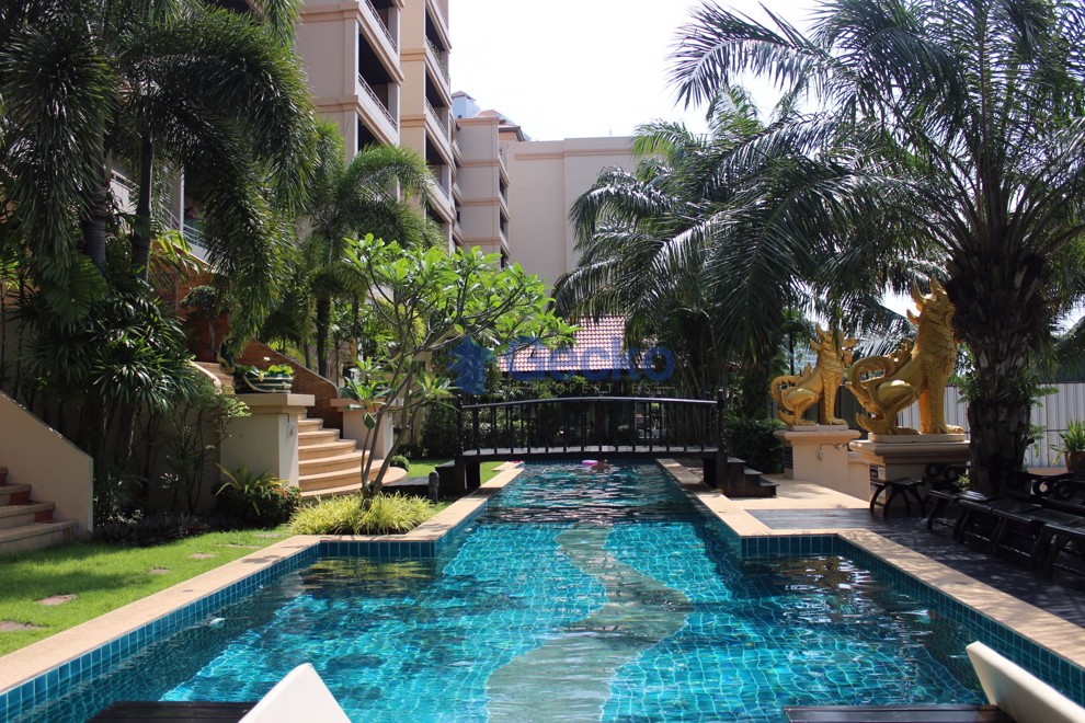 2 Bedrooms Condo in Executive Residence 2 Pratumnak C012892 (Photo 1)
