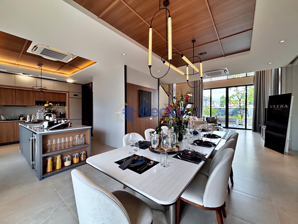 4 Bedrooms House in Veera Grand Pattaya  East Pattaya H012765 (Photo 4)