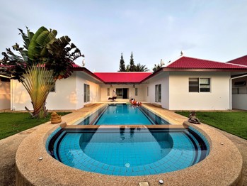 3 Bedrooms House in Paragon Park  Huay Yai H012927