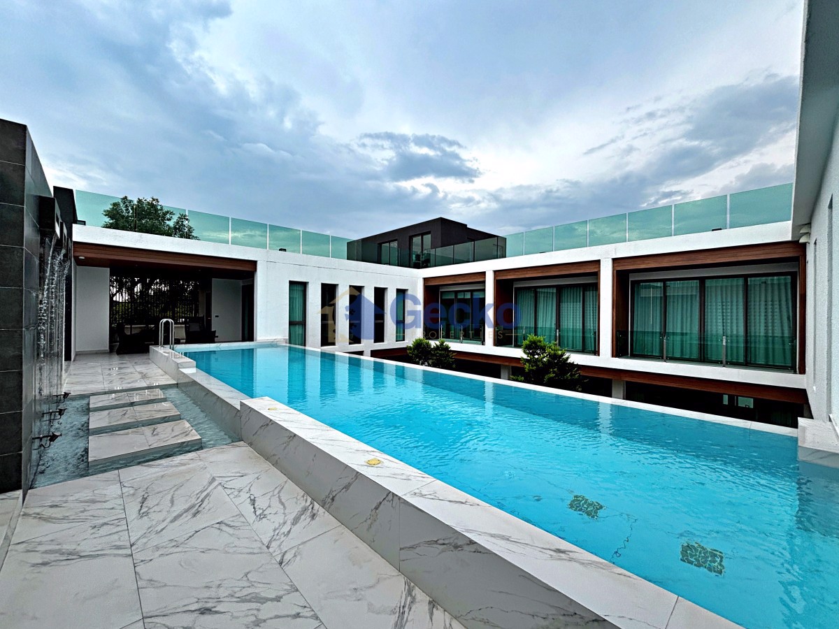 6 Bedrooms House in Siam Royal View  East Pattaya H012929