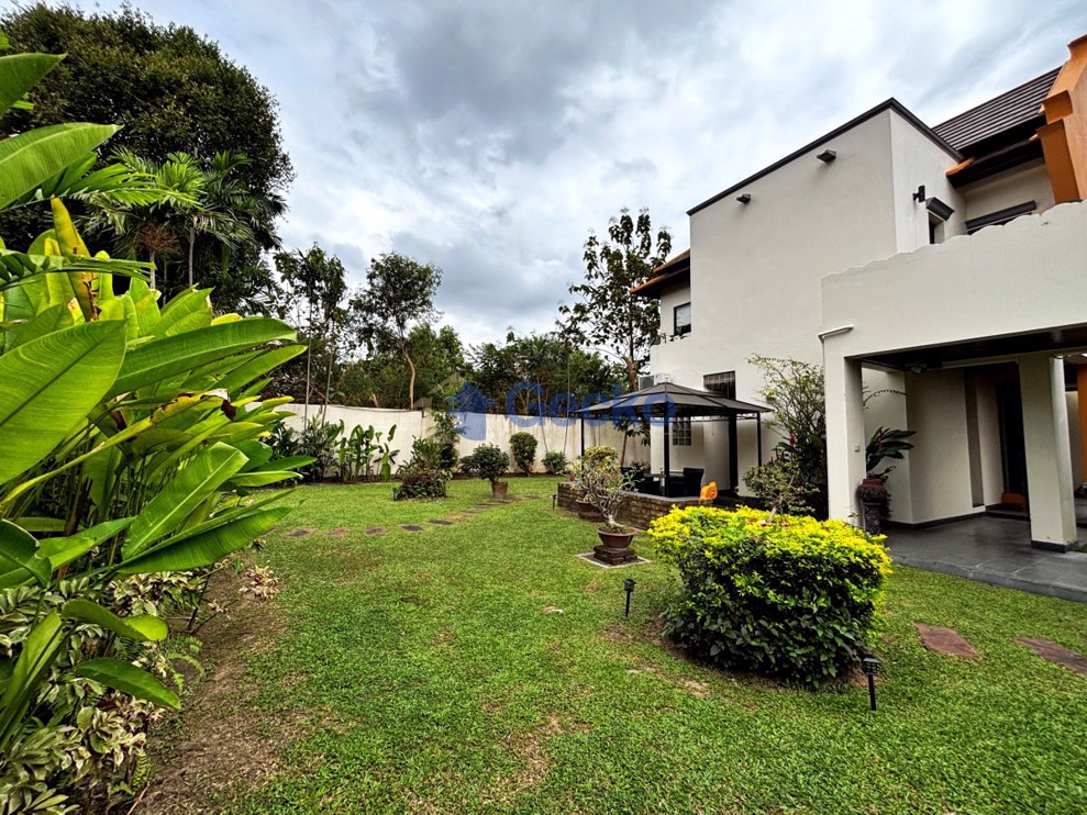 5 Bedrooms House in Phutara  East Pattaya H012945 (Photo 3)