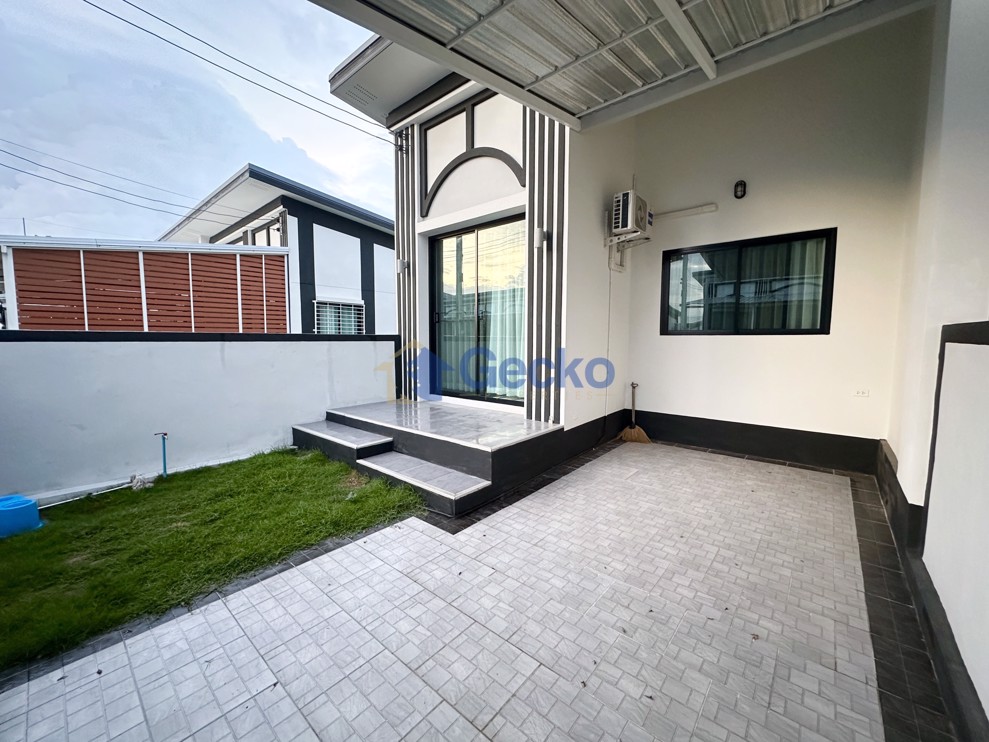 2 Bedrooms House in Wiztown Pattaya  Pattaya H012946 (Photo 1)
