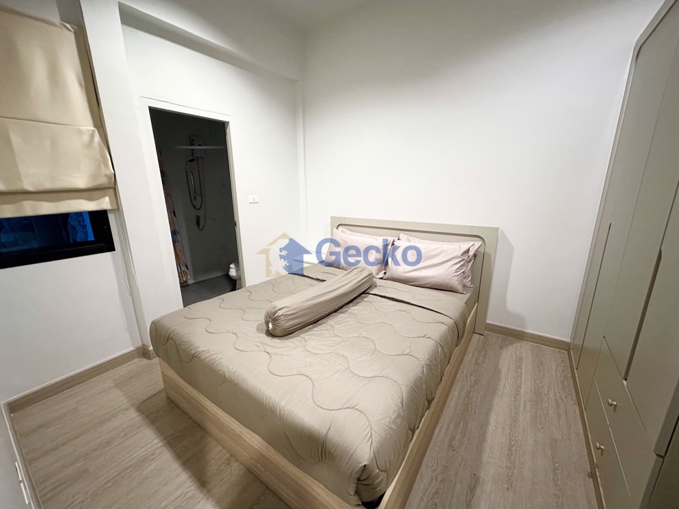 2 Bedrooms House in Wiztown Pattaya  Pattaya H012946 (Photo 4)